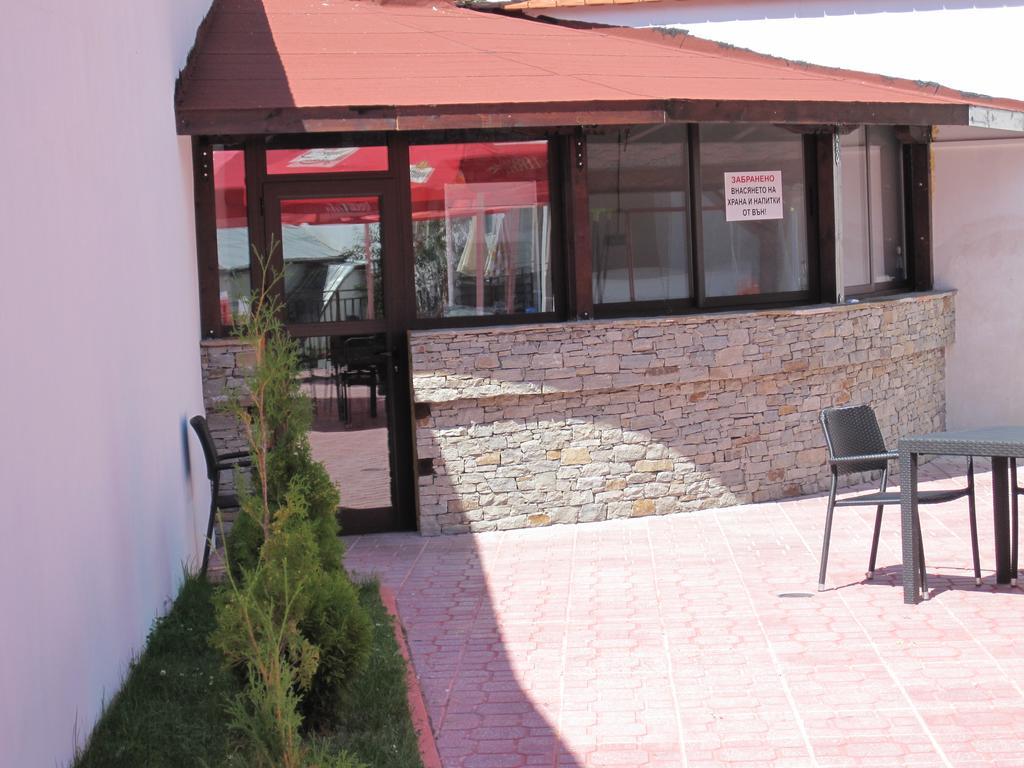 Hotel Deyanira Gorno Dryanovo ภายนอก รูปภาพ