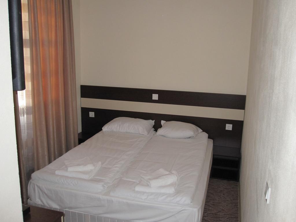 Hotel Deyanira Gorno Dryanovo ห้อง รูปภาพ