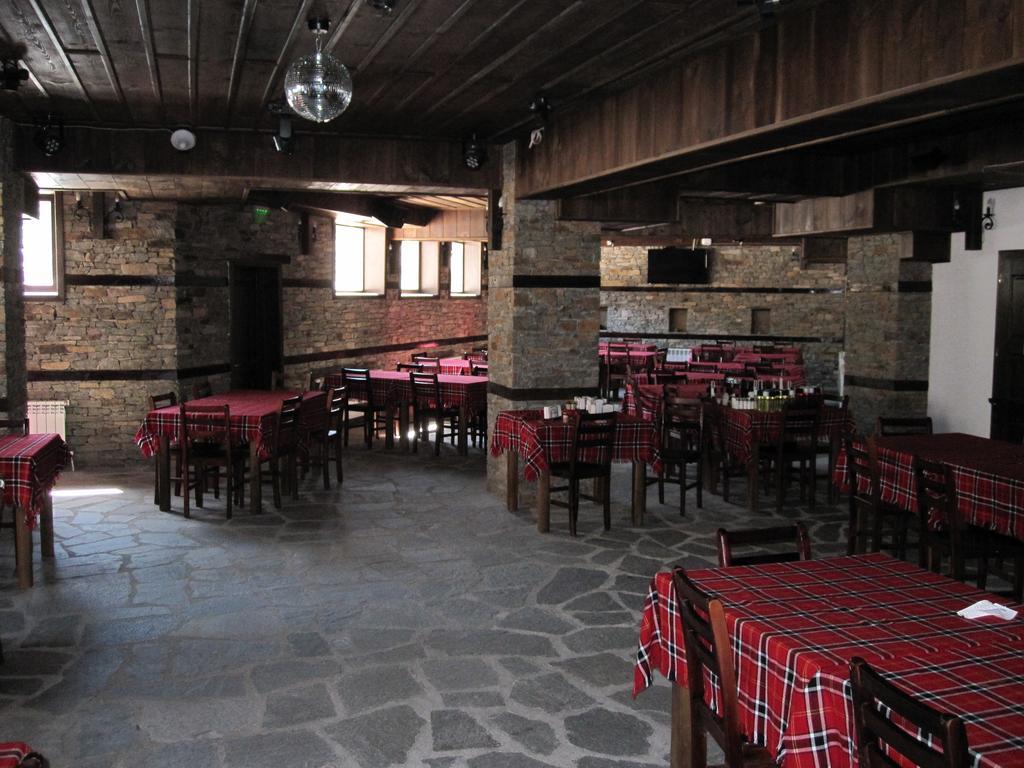Hotel Deyanira Gorno Dryanovo ภายนอก รูปภาพ
