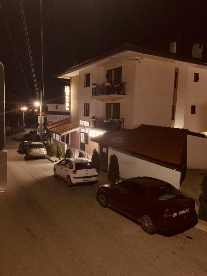 Hotel Deyanira Gorno Dryanovo ภายนอก รูปภาพ